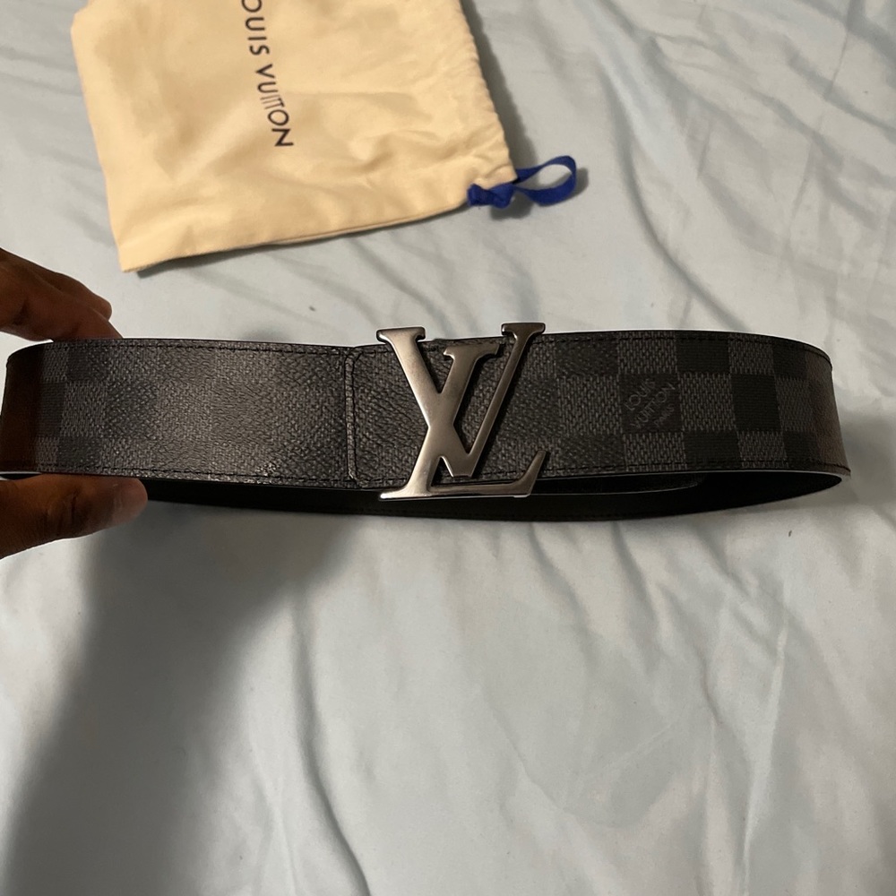 Louis Vuitton Mens belt